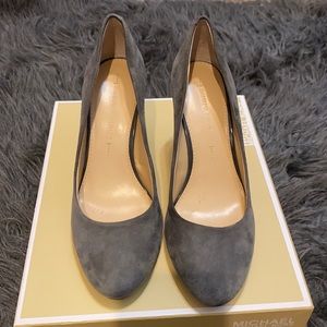 Banana Republic grey suede wedge heels size 7
